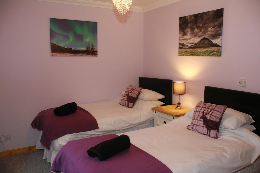 Glenlochy Nevis Bridge Apartments Fort William Bagian luar foto