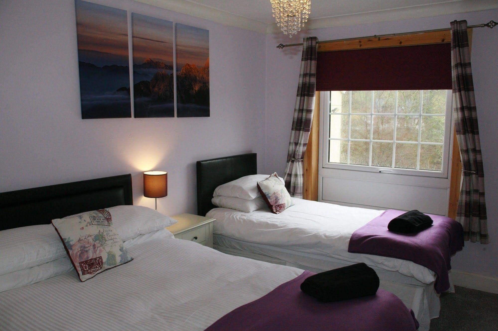 Glenlochy Nevis Bridge Apartments Fort William Bagian luar foto