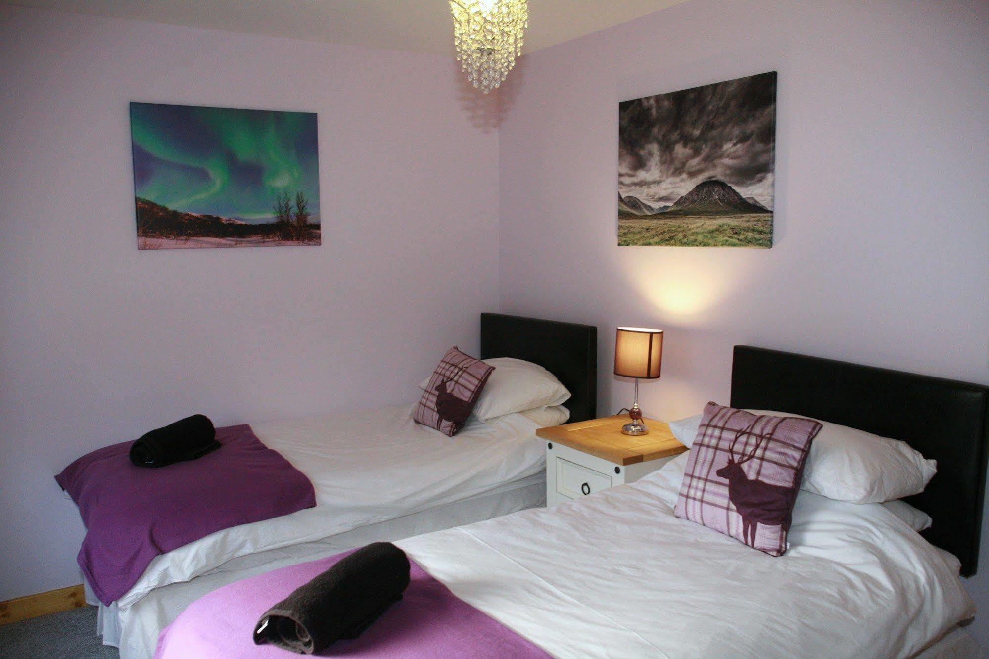 Glenlochy Nevis Bridge Apartments Fort William Bagian luar foto