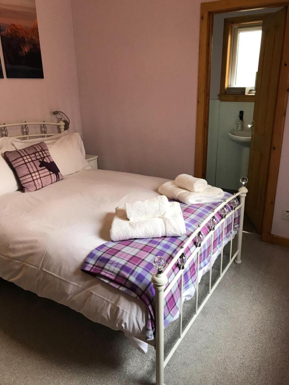 Glenlochy Nevis Bridge Apartments Fort William Bagian luar foto